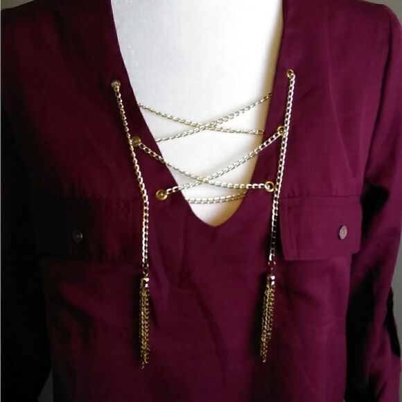 Rue21 top Maroon with Chain lace up Sz M - Picture 3 of 9